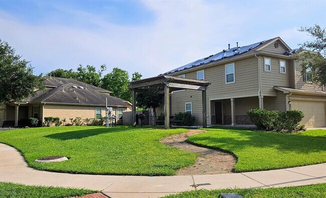Building Photo - 8018 Chasewood Dr