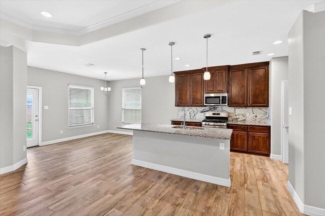 Building Photo - 2214 Cuarzo Dr