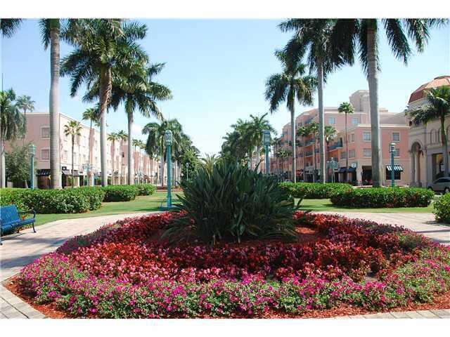 Building Photo - 3000 S Ocean Blvd