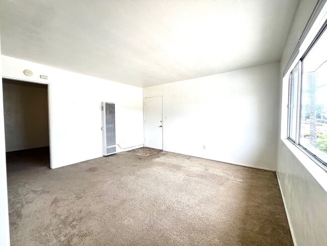 Building Photo - 1133 Reed Ave