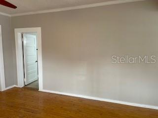 Building Photo - 912 E St Clair St