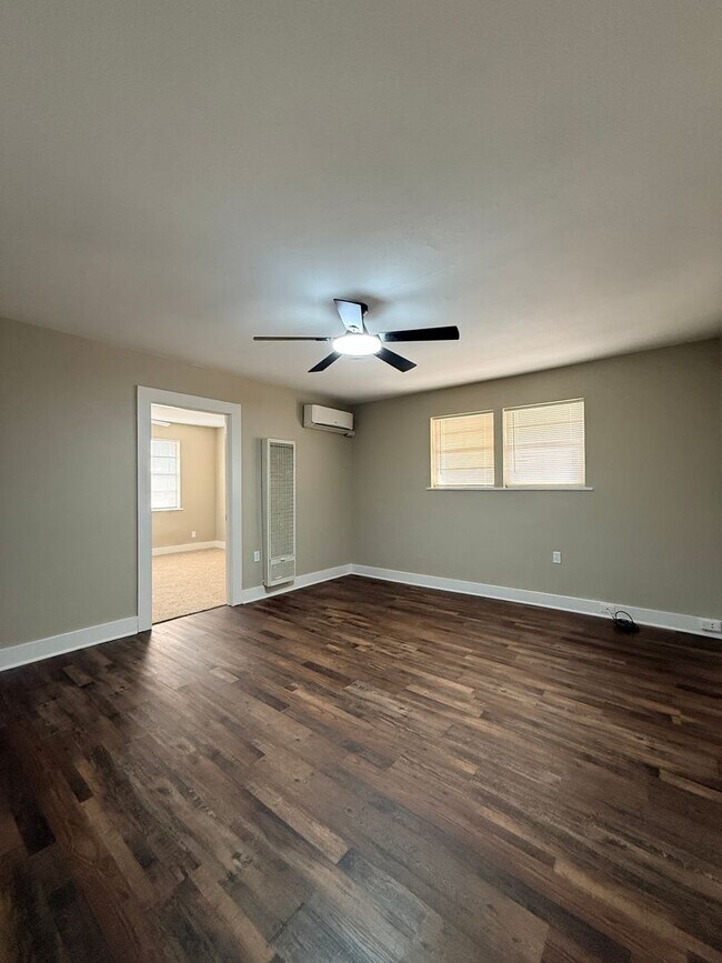 Building Photo - 1710 Fillmore St