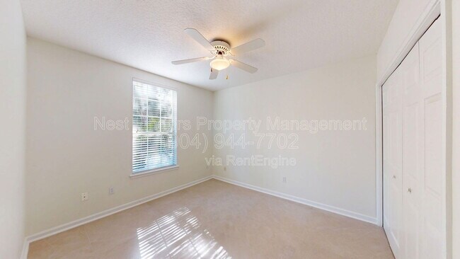 Building Photo - 10061 Vineyard Lake Rd E