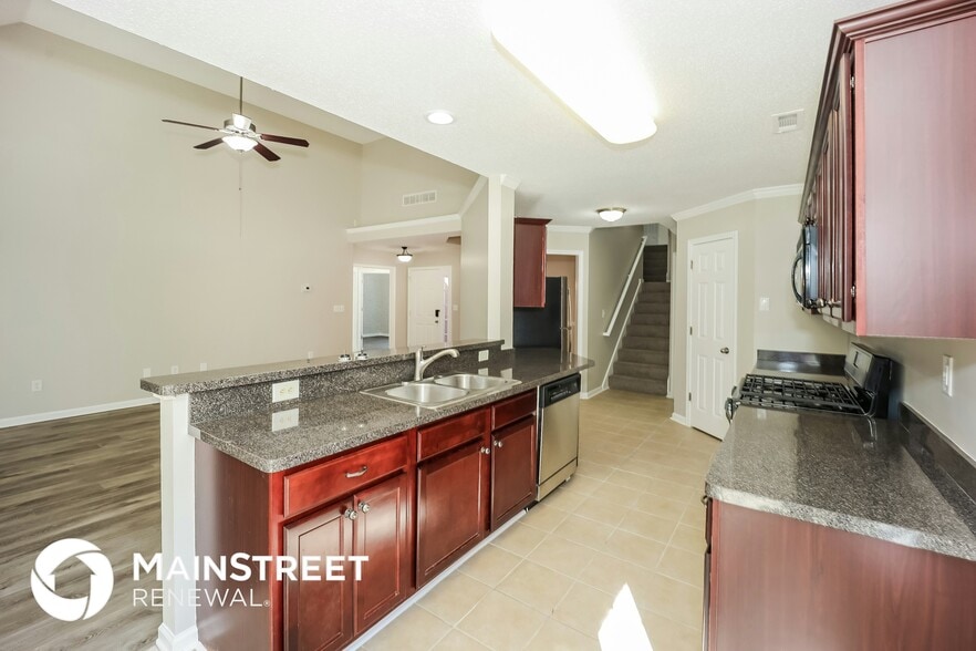 Building Photo - 54 Pacific Ave