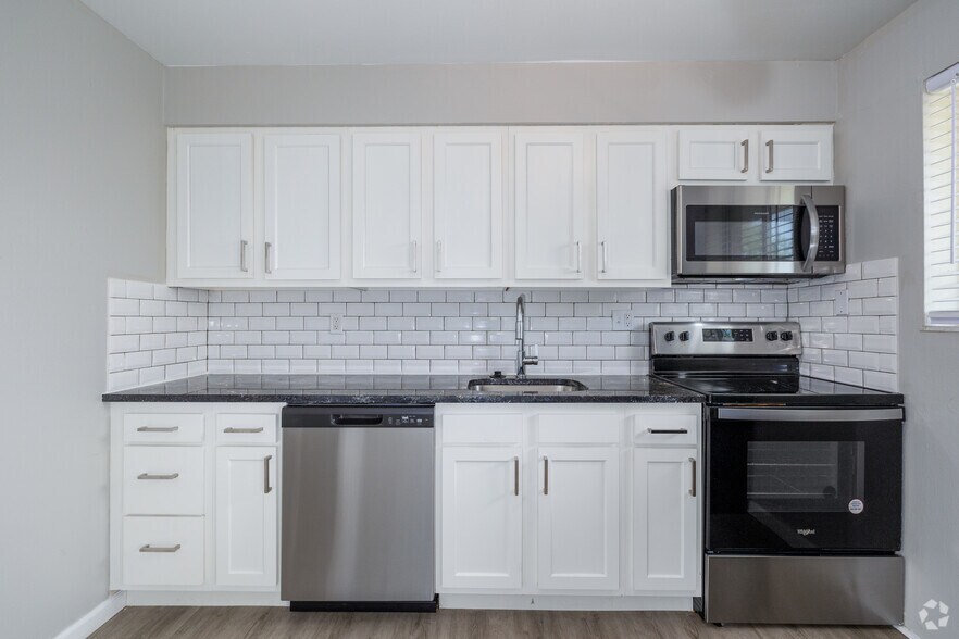 Carrollton Village Apartments 4216 Carrollton Dr Bridgeton MO 63044 Apartment Finder