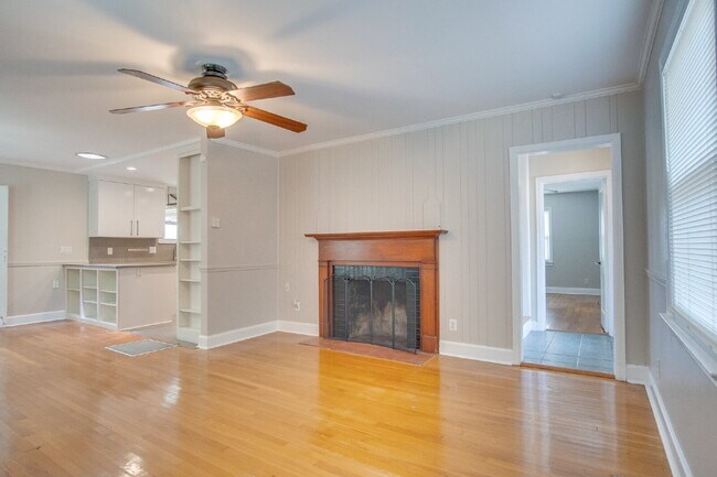 Building Photo - East Pensacola 4BR Home with Loft, Sunroom, Hardwood Floors & Updated Kitchen