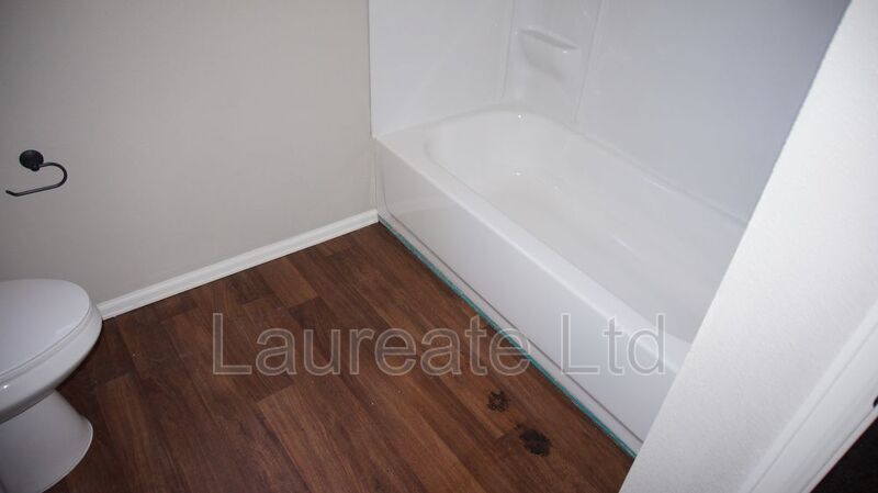 Building Photo - 2995 W Yale Ave