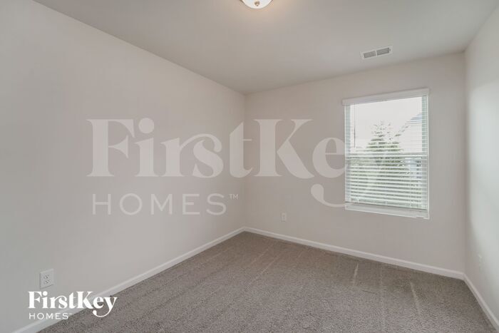 Building Photo - 10740 Rivergate Dr NW