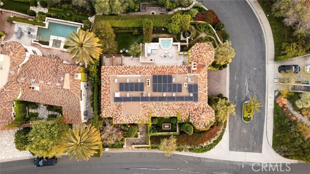 Building Photo - 1302 Skyline Dr