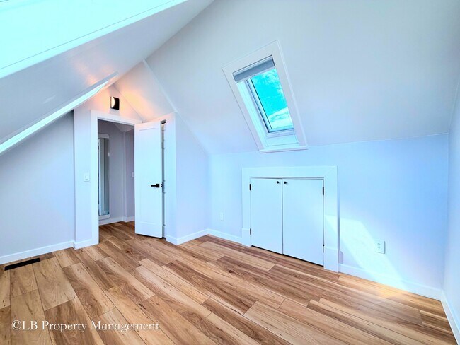Building Photo - 1107 N Downing St