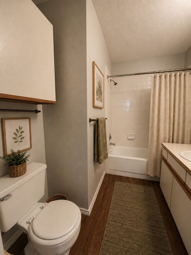 Building Photo - 2bed/2.5 bath condo close to downtown