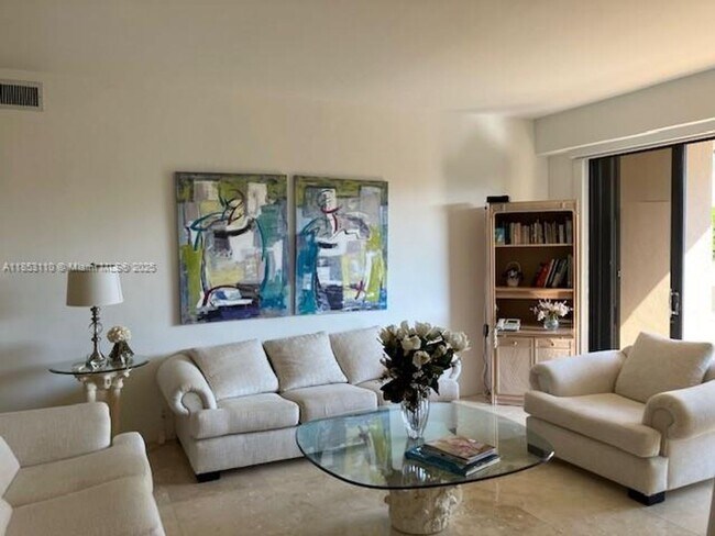 Building Photo - 20191 E Country Club Dr
