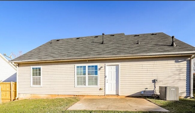 Building Photo - 3004 Meadow Glen Pass