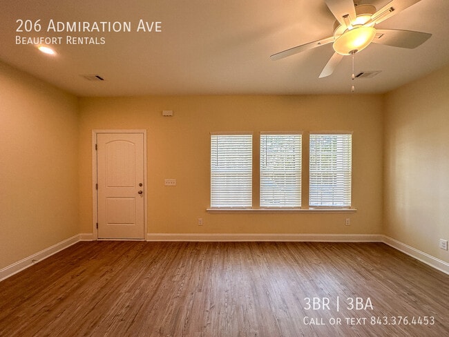 Building Photo - 206 Admiration Ave