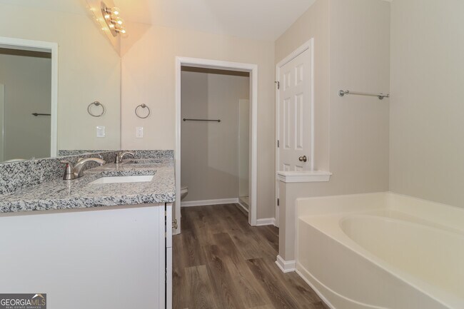 Building Photo - 2 Wingfoot Trail