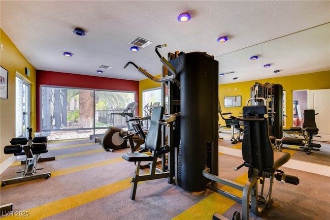 Building Photo - 9050 W Tropicana Ave