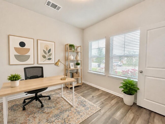 Building Photo - 1600 Longhorn Ranch Dr