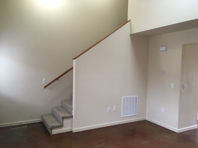 Building Photo - 5020 College Ave