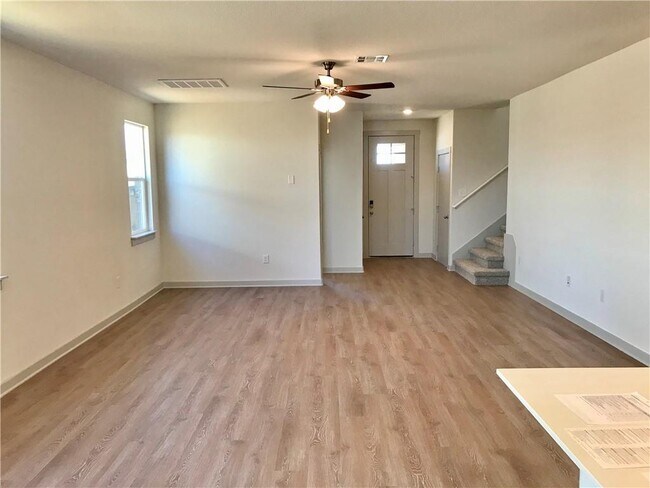 Building Photo - 14204 Mcarthur Dr