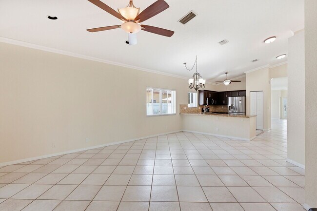 Building Photo - 1343 SW 44th Terrace