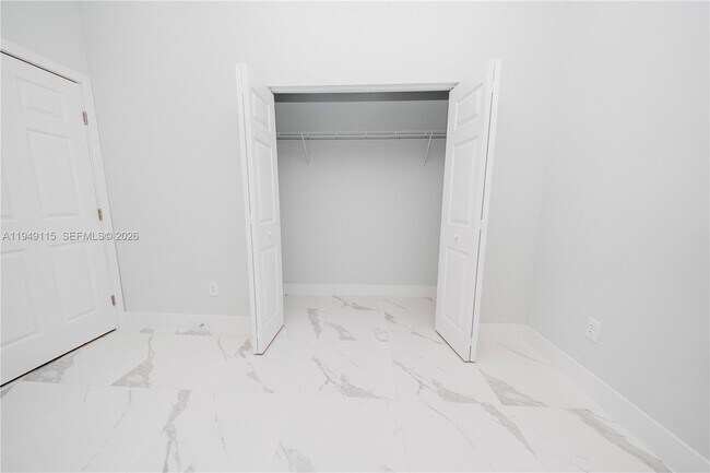 Building Photo - 820 Dr B J McCormick Ave