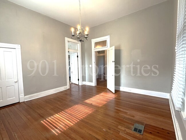 Building Photo - 59 S Cox St