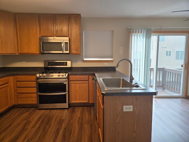 Building Photo - 552 Richard Brown Blvd