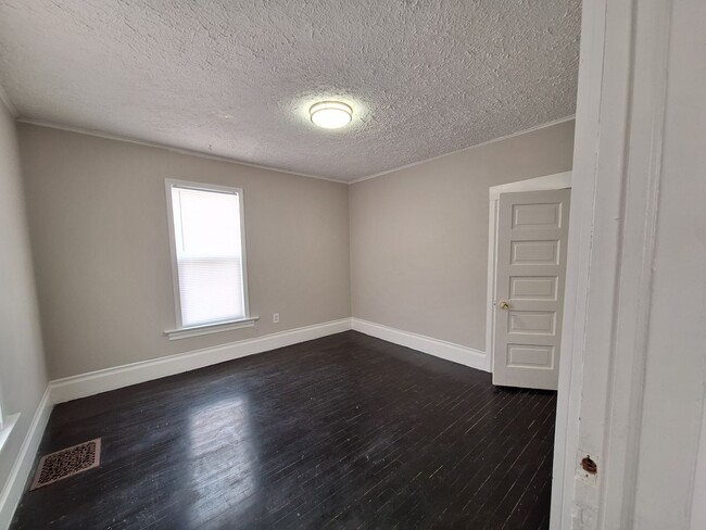 Building Photo - Utilities included!  Must see two bedroom ...