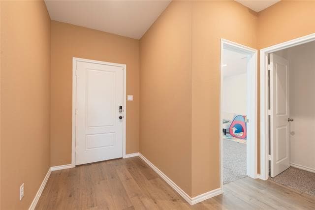 Building Photo - 300 Tadpole Ln