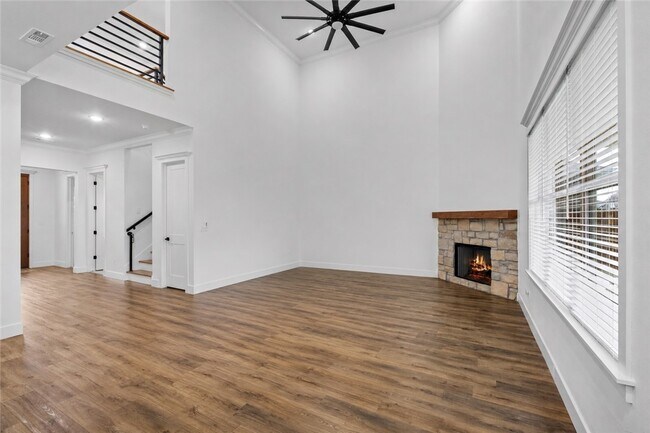 Building Photo - 2710 S 20th St