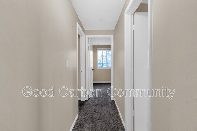 Building Photo - 298 Joe McCarthy Dr