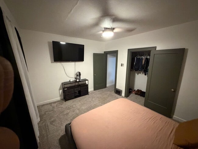 Building Photo - 1707 N Charles St