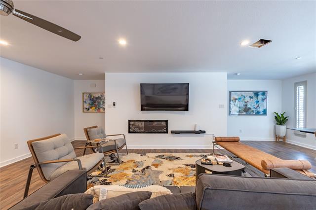 Building Photo - 2134 Lucas Dr