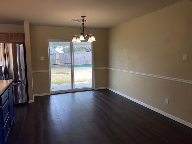 Building Photo - 7707 Bridgepointe Dr