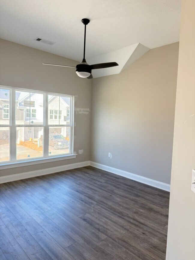 Building Photo - 4007 Hidden Crossing Ln