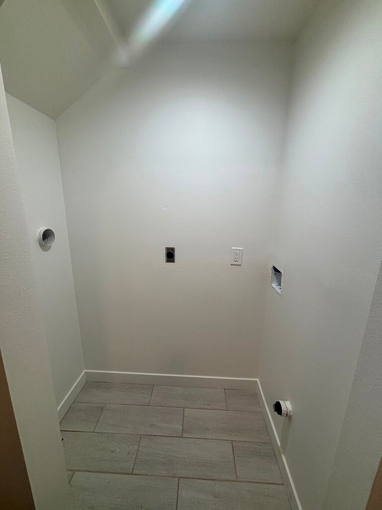 Building Photo - 127 W 93rd St