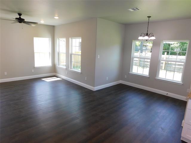 Building Photo - 704 E Jefferson St