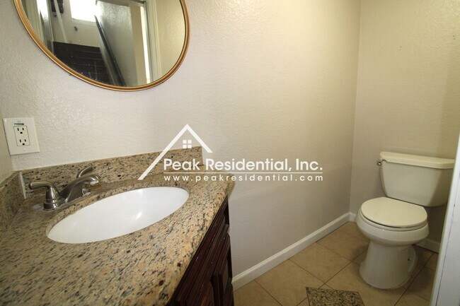 Building Photo - A Beautiful Elk Grove 4bd/2.5ba Home with ...