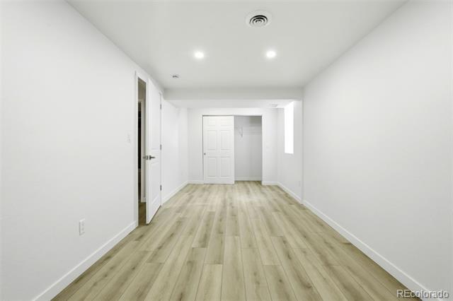 Building Photo - 6752 S Dahlia Ct