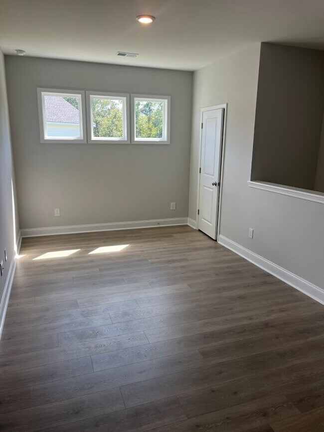 Building Photo - Available now. Beautiful 3 BR/2.5 BA New C...