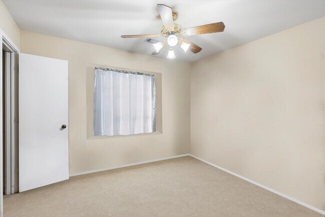 Building Photo - Large 3-Bedroom Home in West Round Rock!