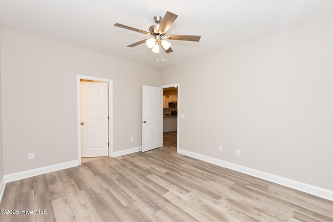 Building Photo - 190 Coastline Cir