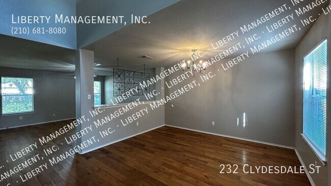 Building Photo - 232 Clydesdale St