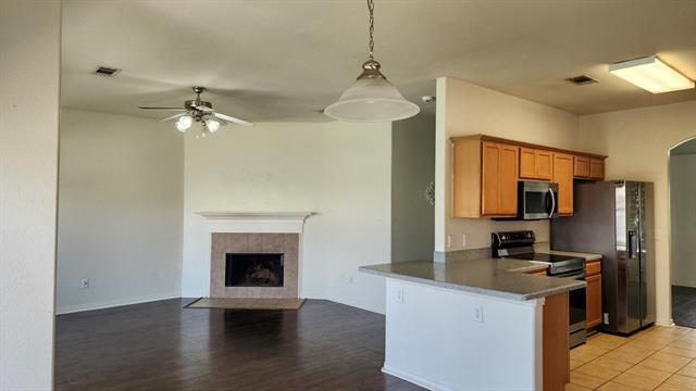 Building Photo - 515 Creekside Dr