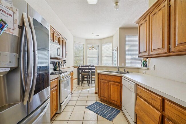 Building Photo - 16300 Seminole Pointe Pl