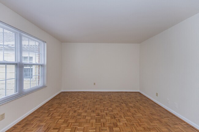 Floorplan - Indian Creek Apartments and Townhomes