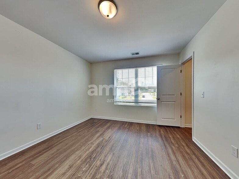 Building Photo - 134 Orion Way