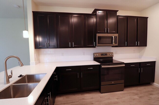 Building Photo - 291 Muscogee Ln
