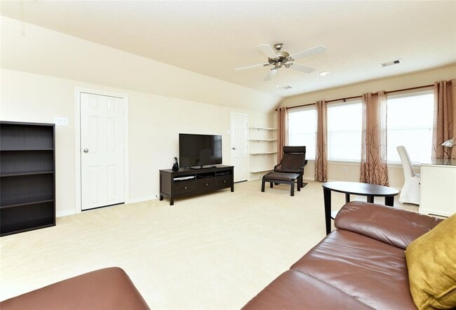 Building Photo - 1226 Sopris Dr
