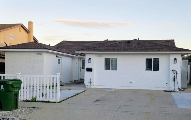 Building Photo - 23324 Maltby Pl